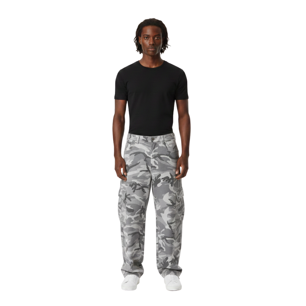 THE CAMO WIDE-LEG PANTS