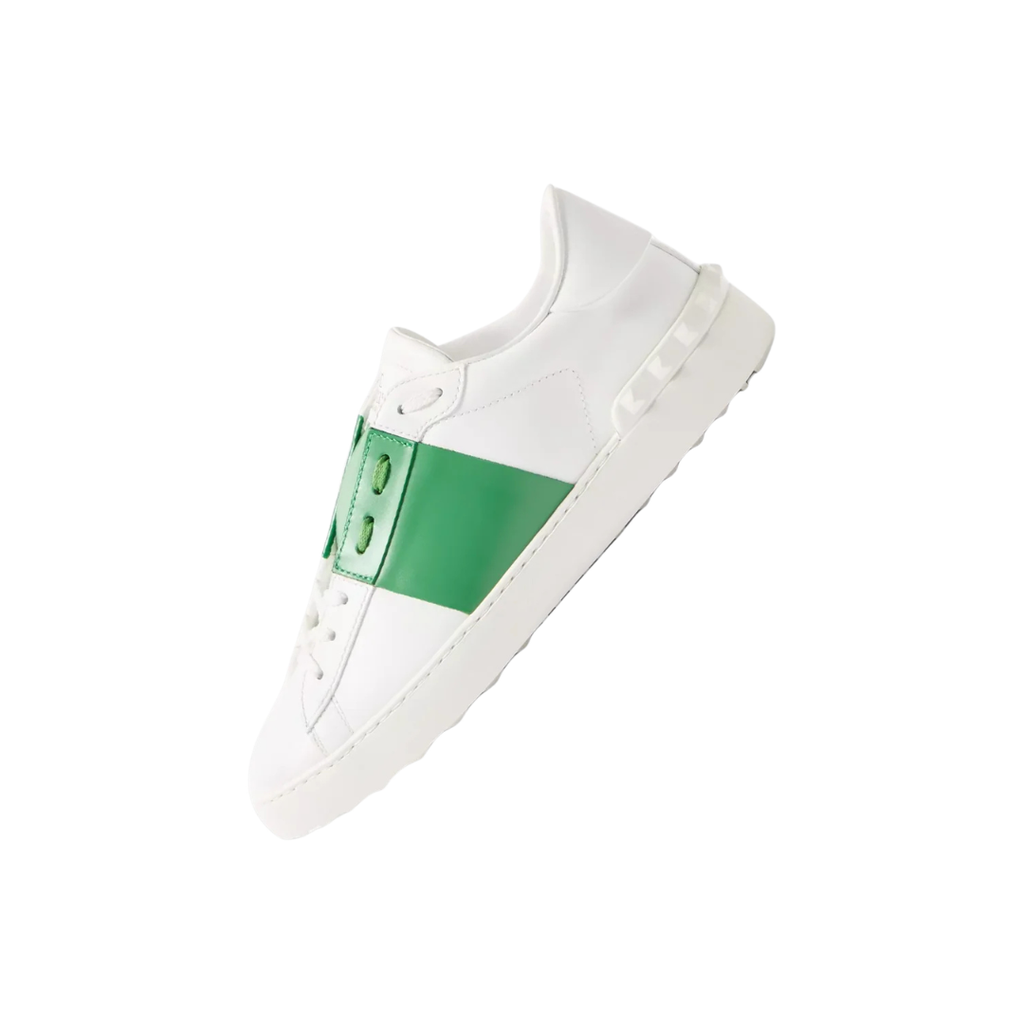 THE STUDDED SNEAKER