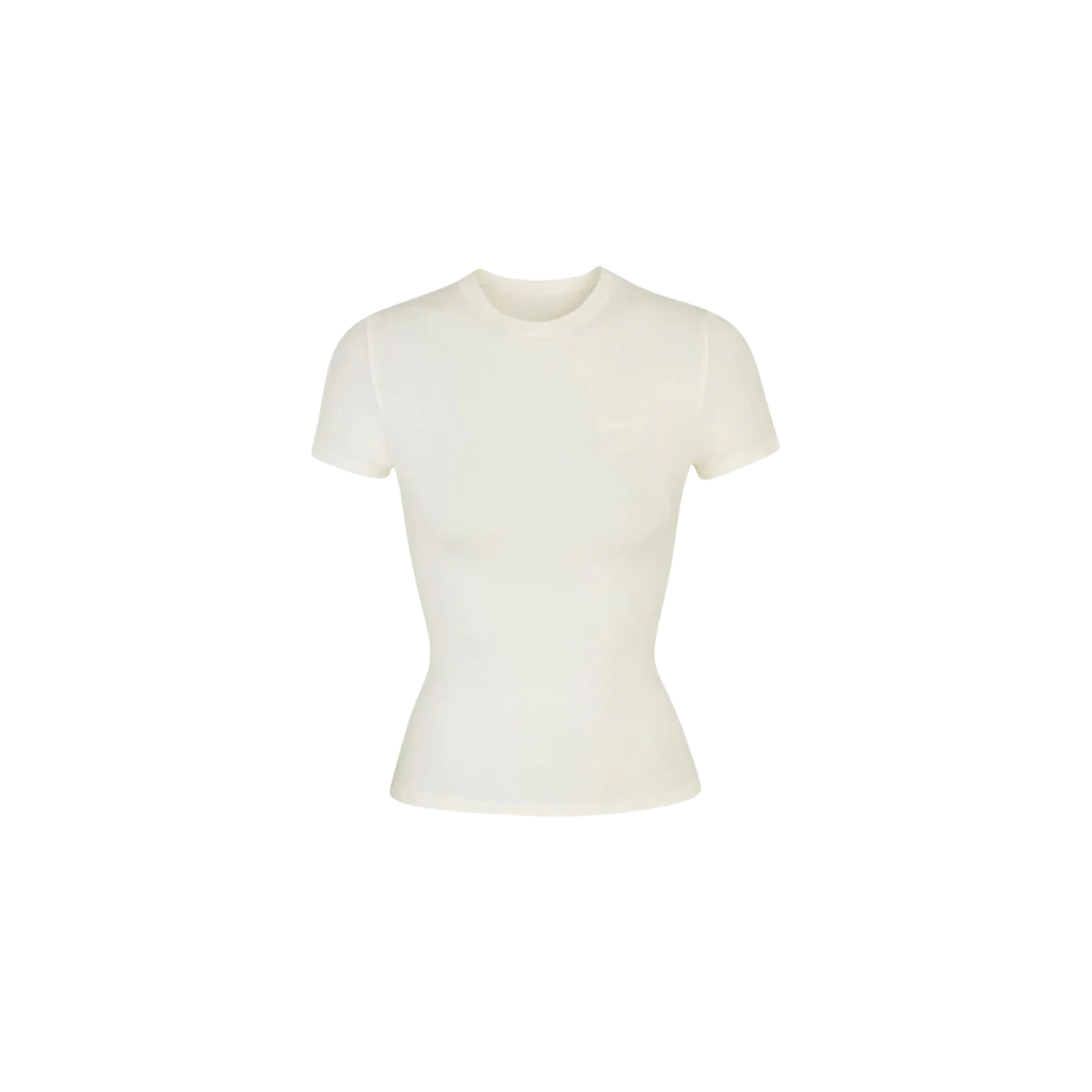 THE ARIA ESSENTIAL TEE