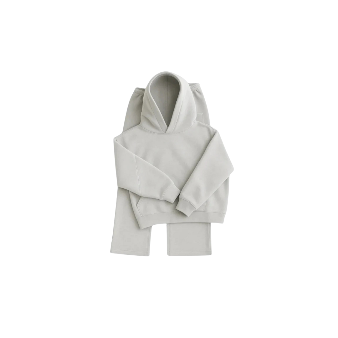 THE MINIMAL TRACKSUIT