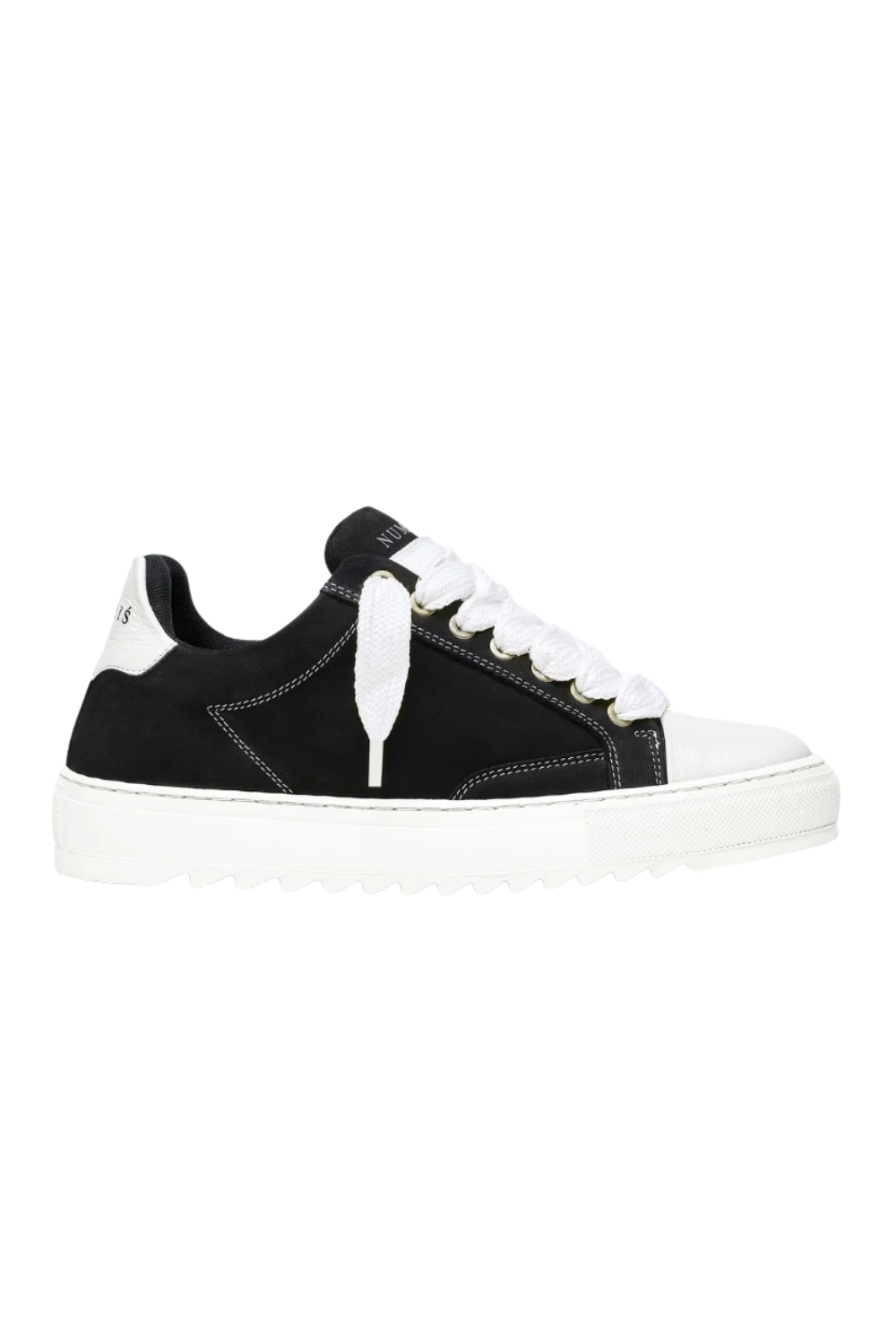 THE CHUCK SNEAKERS
