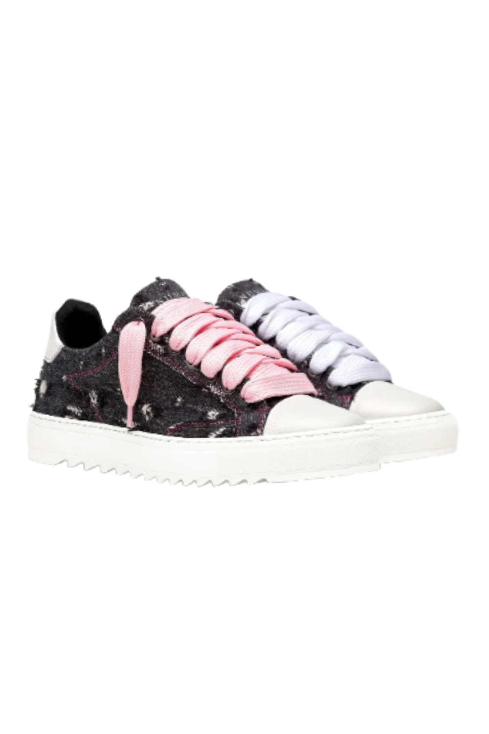 THE CHUCK SNEAKERS
