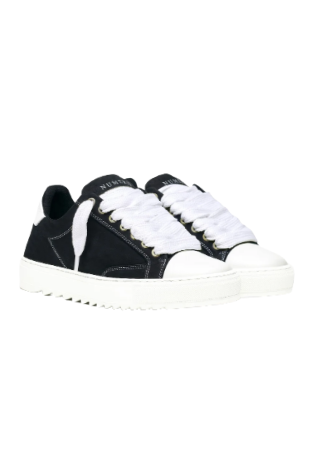 THE CHUCK SNEAKERS