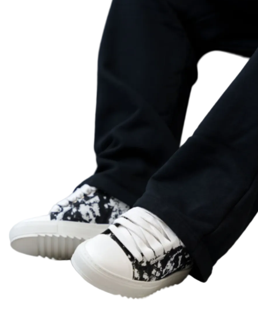 THE CHUCK SNEAKERS