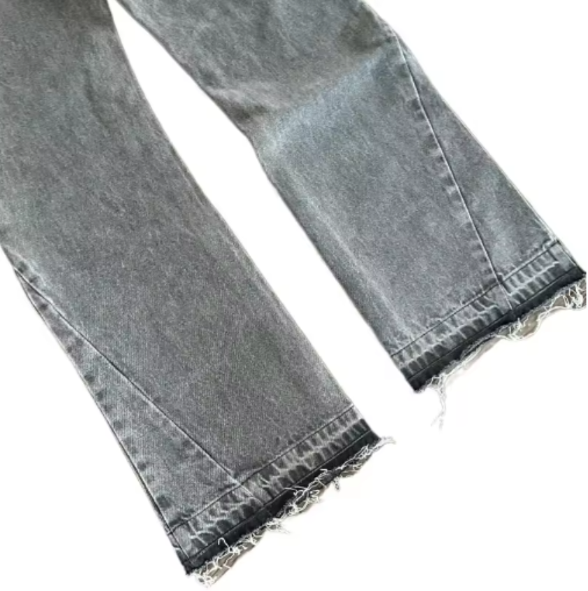 THE DOLLAR FLARED JEANS