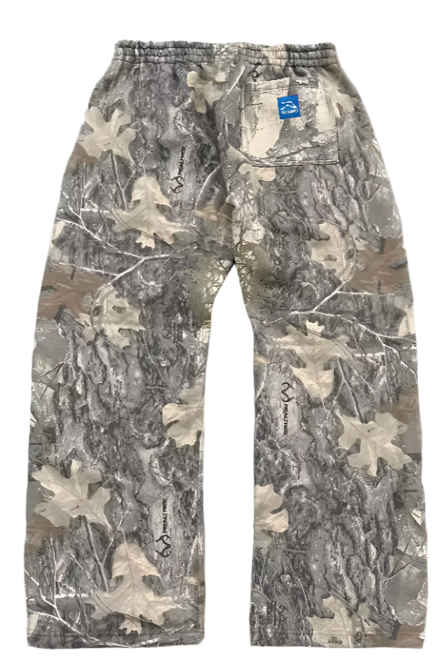 THE AKIMBO TRACKSUIT