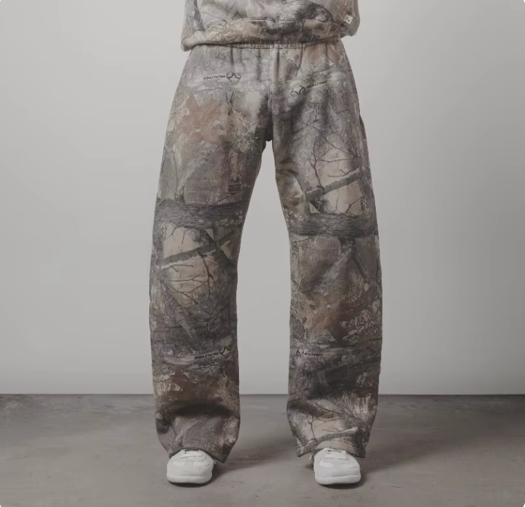 THE AKIMBO TRACKSUIT