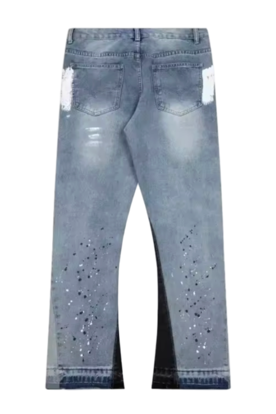 THE SPRAY FLARED JEANS